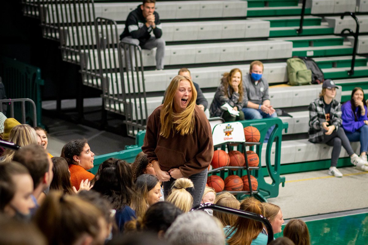 toweryearbk's tweet photo. Homecoming Awards Ceremony took place this evening to award the winners of the Variety Show, Parade, Donation Creation, and Banners. #oabaab #thisisnorthwest #BearcatsRememberWhen
๐ธ by @addalynnbrad https://t.co/ghbJamUpJv