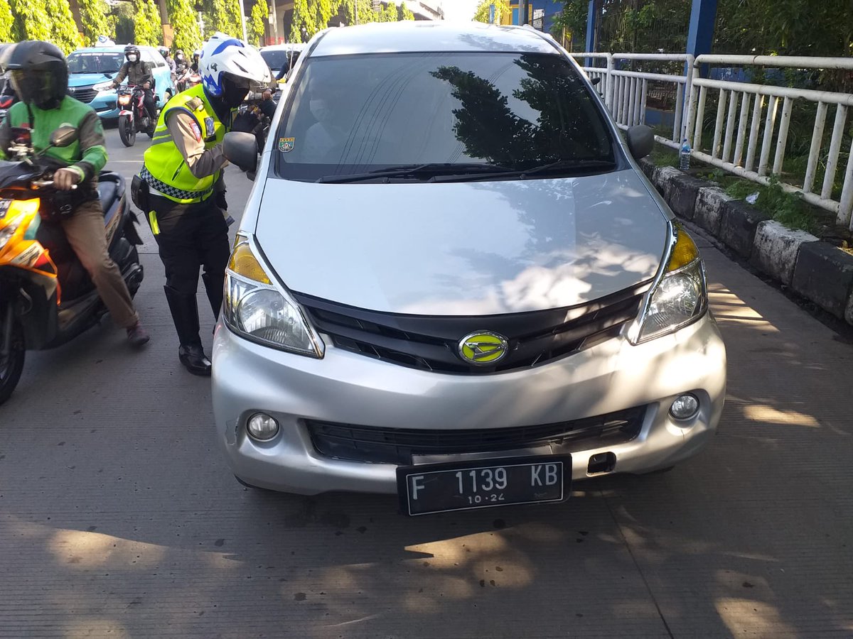 TMC Polda Metro Jaya tweet media