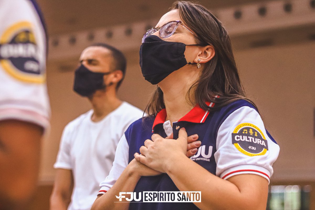 fju_es's tweet photo. Hoje em dia não é novidade que nós vivemos #NaCorreria, mas o Encontro Jovem levou os jovens presentes ao seguinte questionamento: Você tem corrido para onde? Para aquilo que vai te salvar ou te derrubar?
Confira 👇🏻
#VempraFJU
#FJUES https://t.co/RLCtu9v1Pw