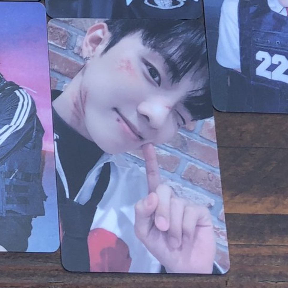 peachtbz_jcm's tweet photo. The boyz withdrama Lucky draw pc previews 너무너무 이쁘다 ㅠㅠㅠ 지창큐 ㅠㅠ #더보이즈 가보자고 https://t.co/DUT1wM1Vbc