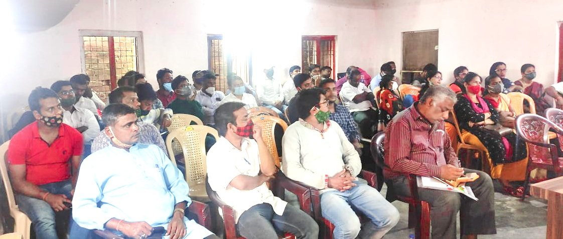 OKKSM_2013's tweet photo. #MoSarkar #NaveenPatnaik #CMO_Odisha #5Tsecretary ##EducationDept
##DepartmentOfEducation##marndi_sudam

ରାଜ୍ୟ ସରକାରଙ୍କର ପାଖରେ ଆମର ଅନୁରୋଧ ପାର୍ଟ ଟାଇମ ଶବ୍ଦକୁ ଉଚ୍ଛେଦ କରି ଆମକୁ ସ୍ଥାୟୀ ନିଯୁକ୍ତି ପ୍ରଦାନ କରାଯାଉ 🙏🙏 https://t.co/RPMf5NHlGM https://t.co/9lR7q3MoII https://t.co/LUzdaNfVCu