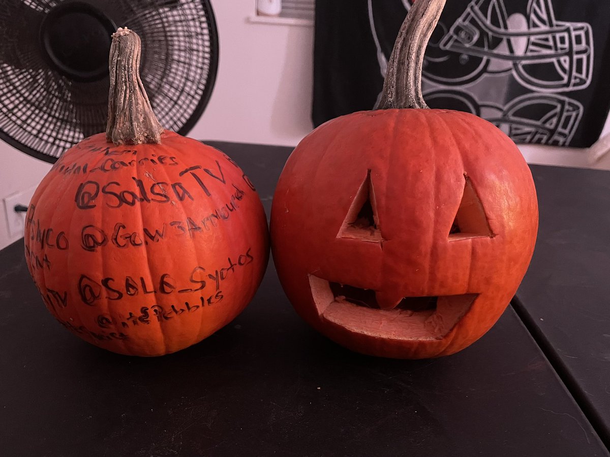 S0l0Sinon's tweet photo. Thank you everyone that stopped by the stream on Saturday! Had so much fun carving the pumpkin and eating the bean boozled and opening Pokémon cards. https://t.co/kvYRLdit7x