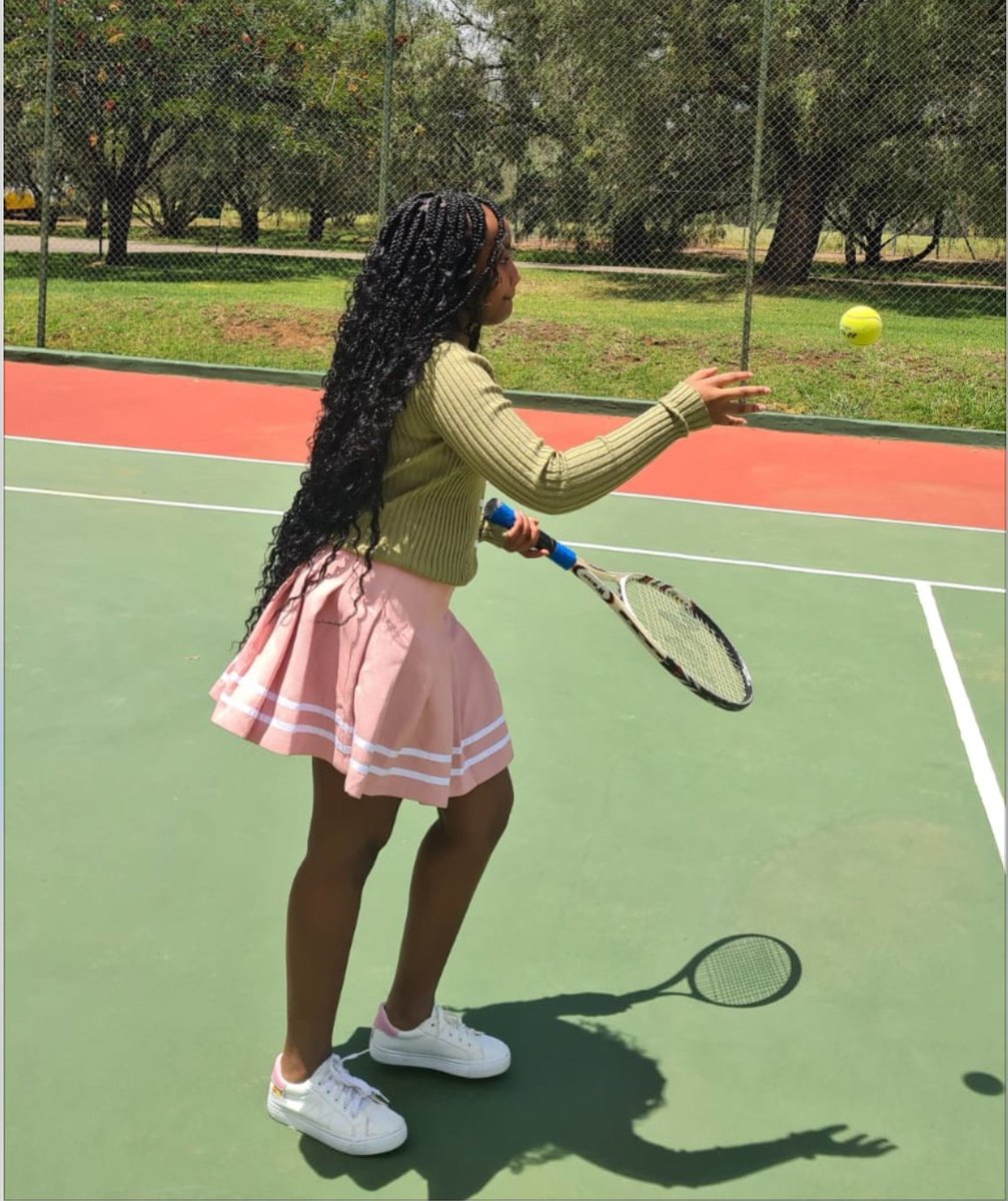 StycieWaweru's tweet photo. "I always believe I can beat the best. I always see myself in the top position" - @serenawilliams
Playing tennis is NOT as simple as it looksπ
#thegreatriftvalley #kenyangolfcourse #MagicalKenya #KoT #RwoT #Animation #VoiceTalent #picture #photography #EndGBV #GirlPower #lodges https://t.co/kPwHps0lF9