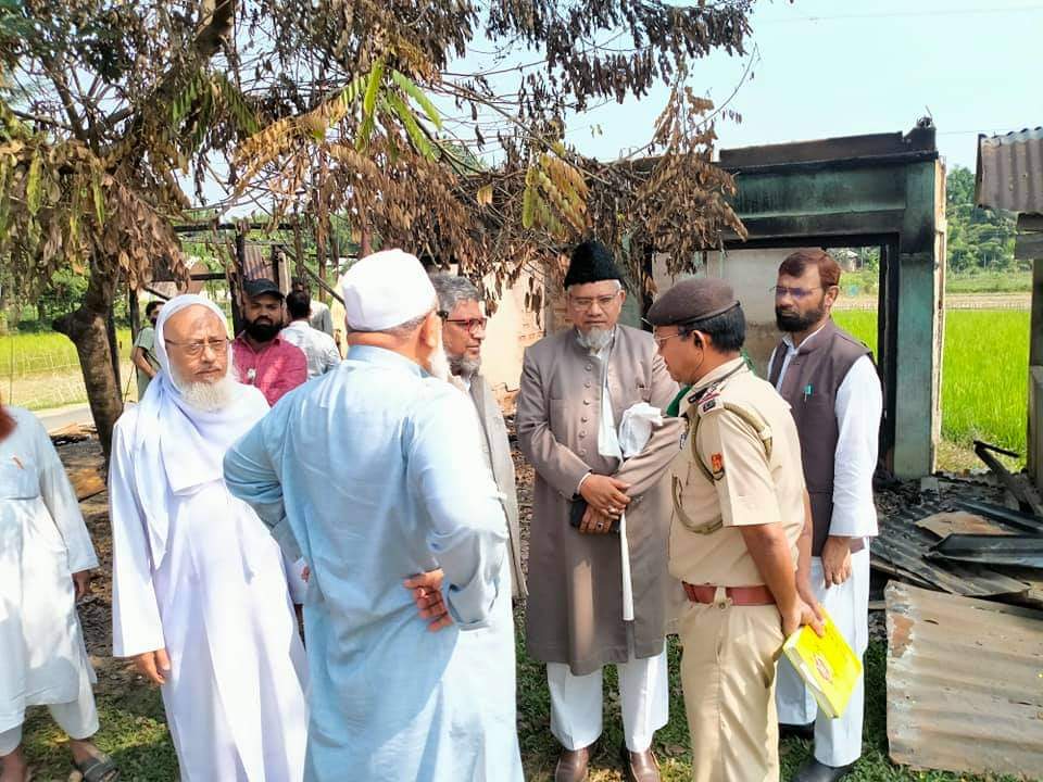 writesalman's tweet photo. Delegation of Jamaat-e-Islami Hind, Jamiat Ulama-i-hind, NE India Emarat Shariah &amp; Nadwatut Tameer, Democratic Youth Movement (DYM),&amp; Students Islamic Organizations of India,(SIO) visited Tripura where those violence took  place. 
#TripuraRiots 
#TripuraMuslimsUnderAttack https://t.co/9rCxH6JhZ4