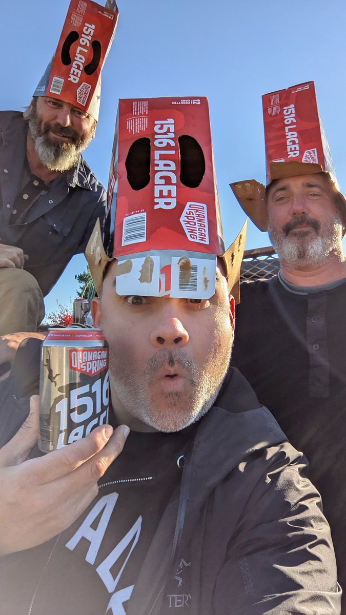 3Hconstruct's tweet image. ...and here&apos;s a tweet of the original team for a bit of a Twitter time capsule 🤣

First project completed! 

@okanaganspring #1516 #lager #beer