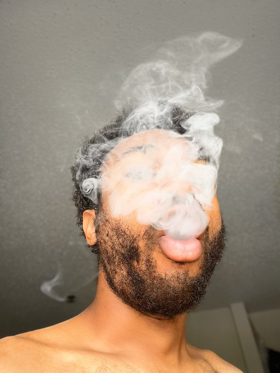 YaBoyKyre's tweet photo. Roll Some Mo - @iamluckydaye ☀️

#luckydaye #Mmemberville #vibes #music #lgbt #CannabisCommunity #puffpuffpass https://t.co/e7iCi08eg0