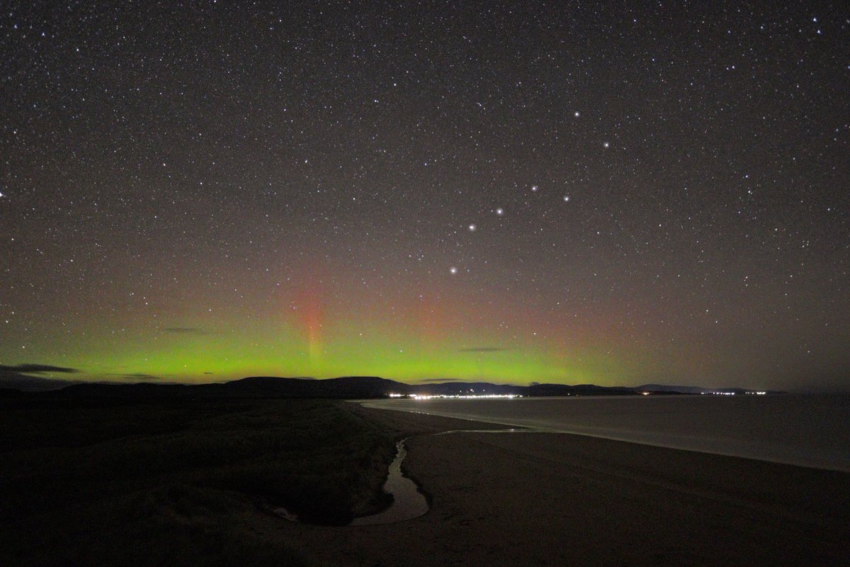 csa_adventure's tweet photo. Lucky to be in at my favourite beach for the Aurora Borealis making an appearance on Saturday night #northernlights #aurora #embo #scotland @VisitScotland @NorthCoast500 @VentureNorthSco @visitdornoch @WalksBritain @BBCHighlands @Scotland https://t.co/LQzgHKdnV3