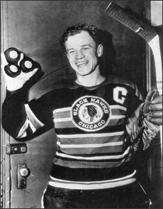 porkchopbranch's tweet photo. Today is the birthday of @HockeyHallFame members, Bill Mosienko and David Bauer. #hockey #birthday #BillMosienko #DavidBauer https://t.co/ZlI0DDgyU5
