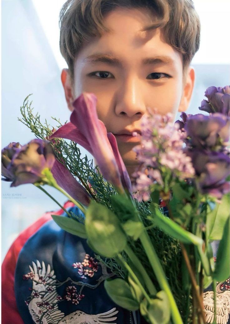 Xkaisama's tweet photo. Acompañaré hoy a mis bebés de @petalosdeluna_
¡Enhorabuena hermosos!, el lugar es encantador y está lleno de cosas hermosas como ustedes~
#MoonPetalsOpening
#GardenParty
#TheRedStringOfFate https://t.co/p09bGD0iZG
