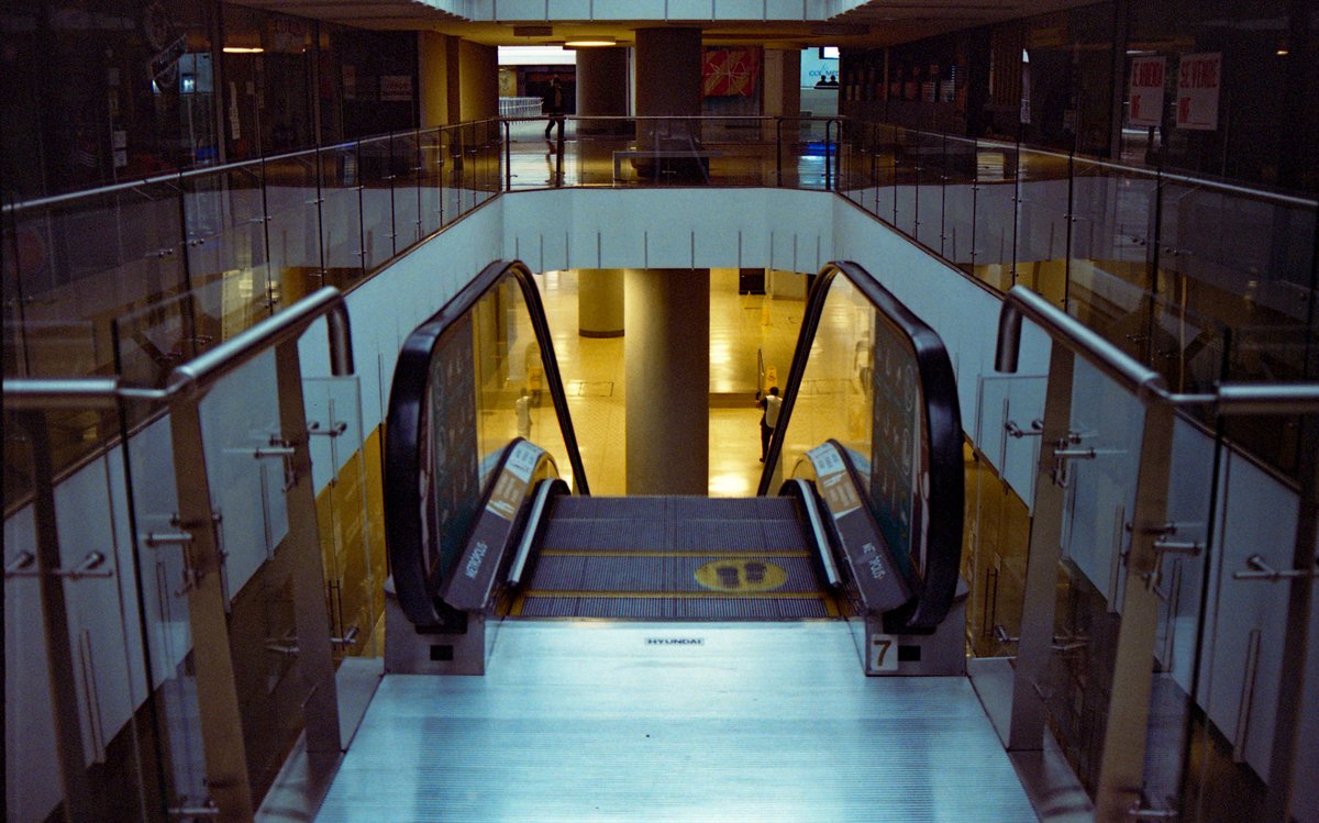 Paper_Lung's tweet photo. Life scenes on film🎞️

#filmphotography #35mm #KODAK #analog https://t.co/0q7VcMov45