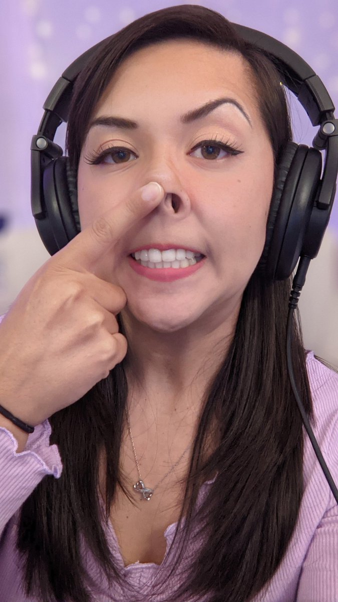 herokerrey's tweet photo. I can't take myself seriously. Come experience the silliness on my stream in 30 min! #sillygamer #sillygirl #soserious #skyrimstream https://t.co/0L1pXSbrfT