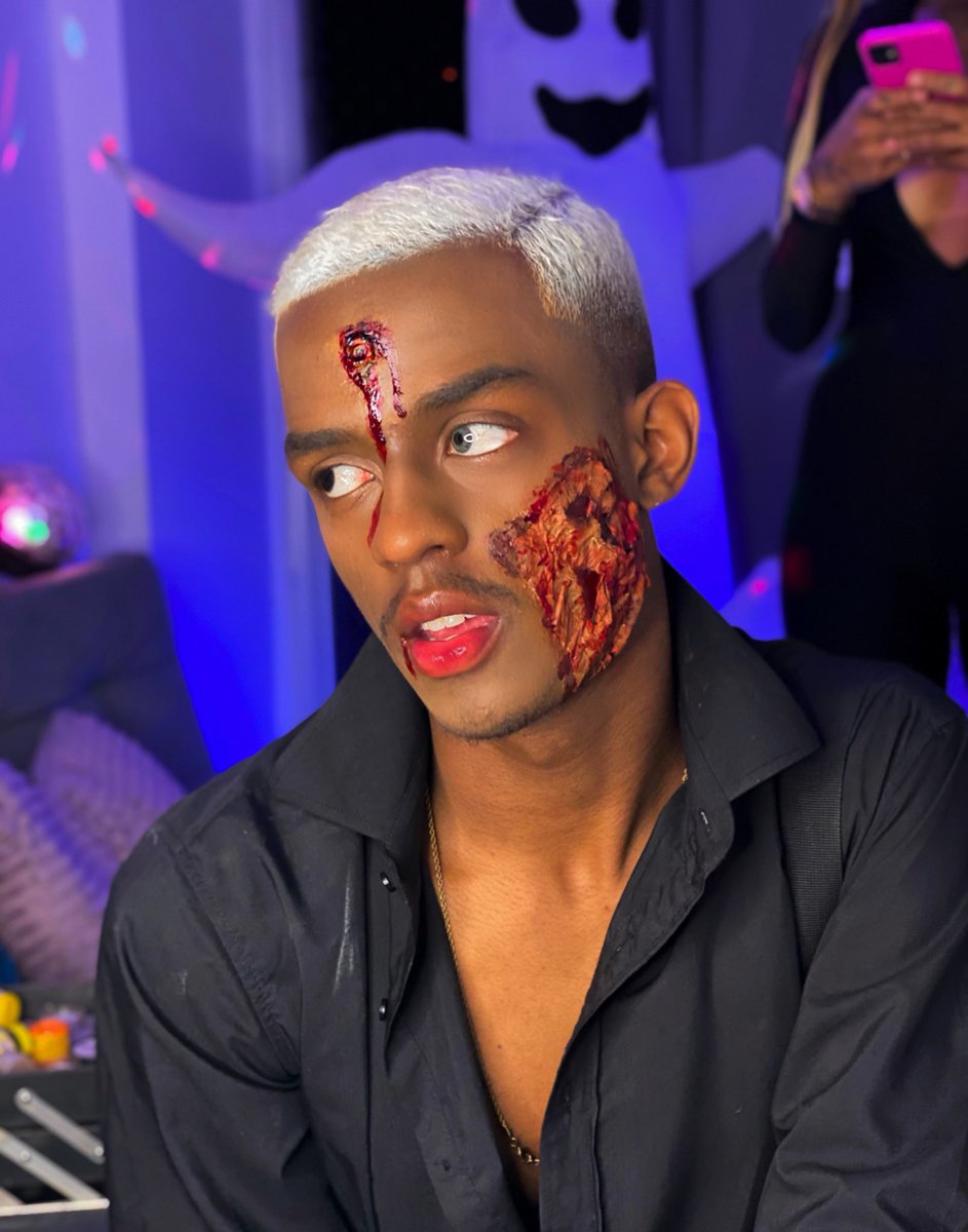 _pablomarcuss's tweet photo. Batatinha frita: 1,2,3 … ☠️🎃
#blackween #halloween https://t.co/l8ZWeTczKS