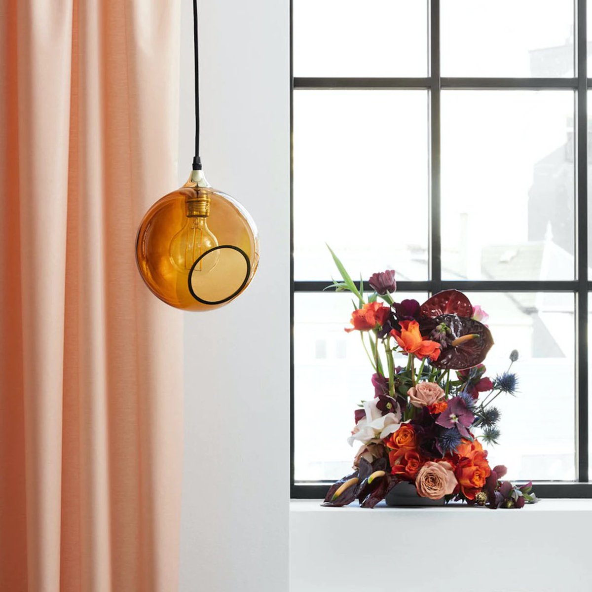 Lightingspire's tweet photo. 💡 𝘽𝙖𝙡𝙡𝙧𝙤𝙤𝙢

💼 @DESIGN_BY_US 

🎨Amber / Halloween🎃

🛋Molecule / pendant / wall light

🚛UK stock for 1-2 day delivery

📧will@lightingspiration.com for all enquiries/orders

#Lightingspiration #Ballroom #DesignByUs #Halloween https://t.co/XwEZ4rhmDQ