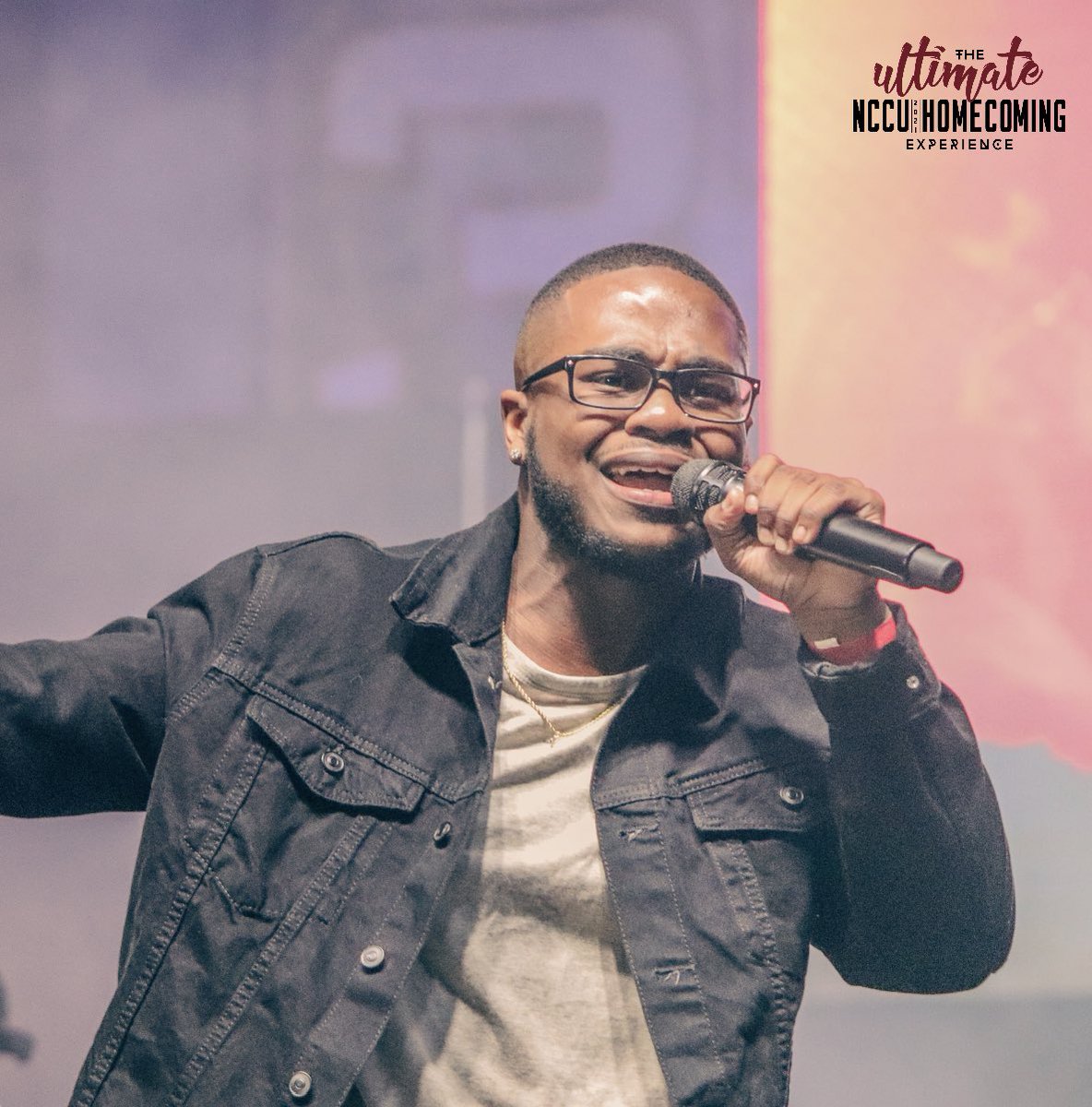 ACoreyBphoto's tweet photo. “Let Me Be Me”
Artist: @JRussellmusic1
https://t.co/gzKftfNUa2
#Coreybphotography #btswithcoreyb #themoment #josiahrussell #gospelconcert #NCCUHC21 https://t.co/AhYn6WanE2