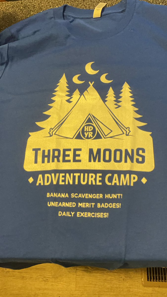 S_Whittle89's tweet photo. Heavenly day, I am absolutely losing my bananas over this shirt! Can you be nostalgic for a nostalgia podcast that hasn’t even been gone for one year? #threemoons https://t.co/liIB9di1M2