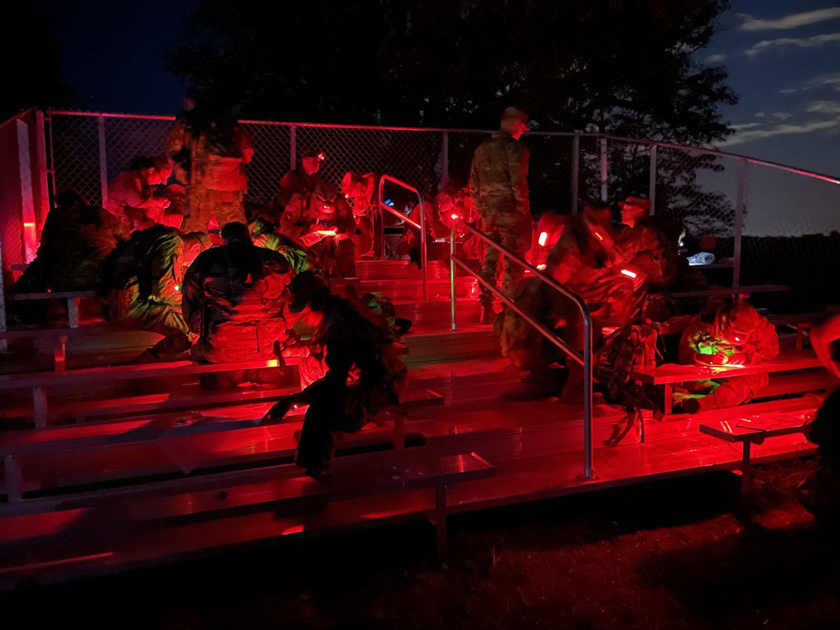 UDrotc01's tweet photo. These photos are from Fall FTX when we did Land Navigation.  Cadets were equipped with a map, compass, and protractor and plotted out points on the map to go find!

#changemaker
#leaderswanted
#3rdbrigaderotc
@armyrotc
@3rdrotcbrigade
@goarmy https://t.co/1TeRMucKZi