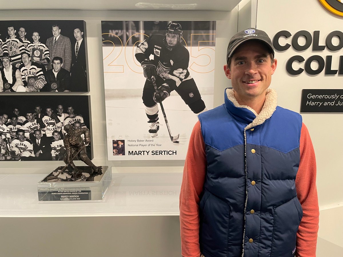 CCTigerHKY's tweet photo. In advance of his induction into the Colorado Springs Sports Hall of Fame tonight, former Tiger great Marty Sertich visited @EdRobsonArena for the first time. https://t.co/2xIUefaDsE