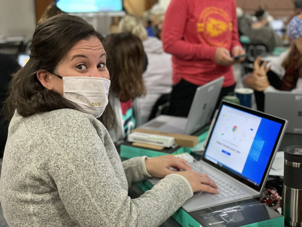 joncourtneylsr7's tweet image. It’s been a full and amazing day of rolling out new technology and professional learning with our teachers using that technology! @surface #SB3 @lsr7its @lsnbroncos @lswhstitans @Shadow_SPE #lovemyjob