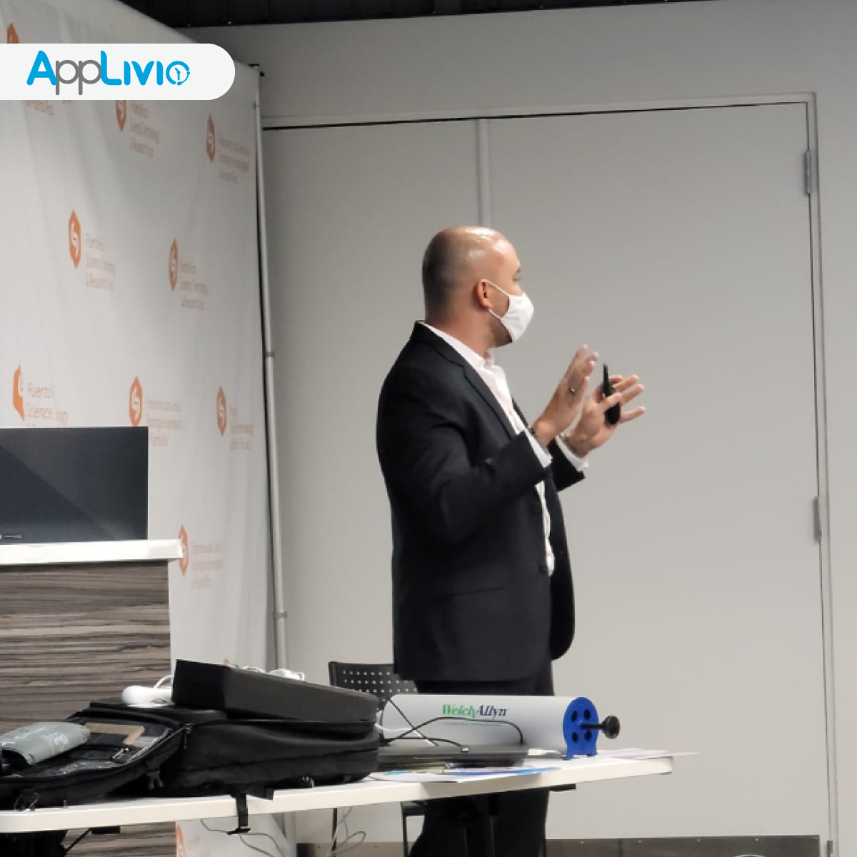 Applivio sigue llegando a diferentes campos de la salud, mejorando la comunicación y experiencia del paciente con la clínica.

Innovemos el servicio de la salud juntos!!!!