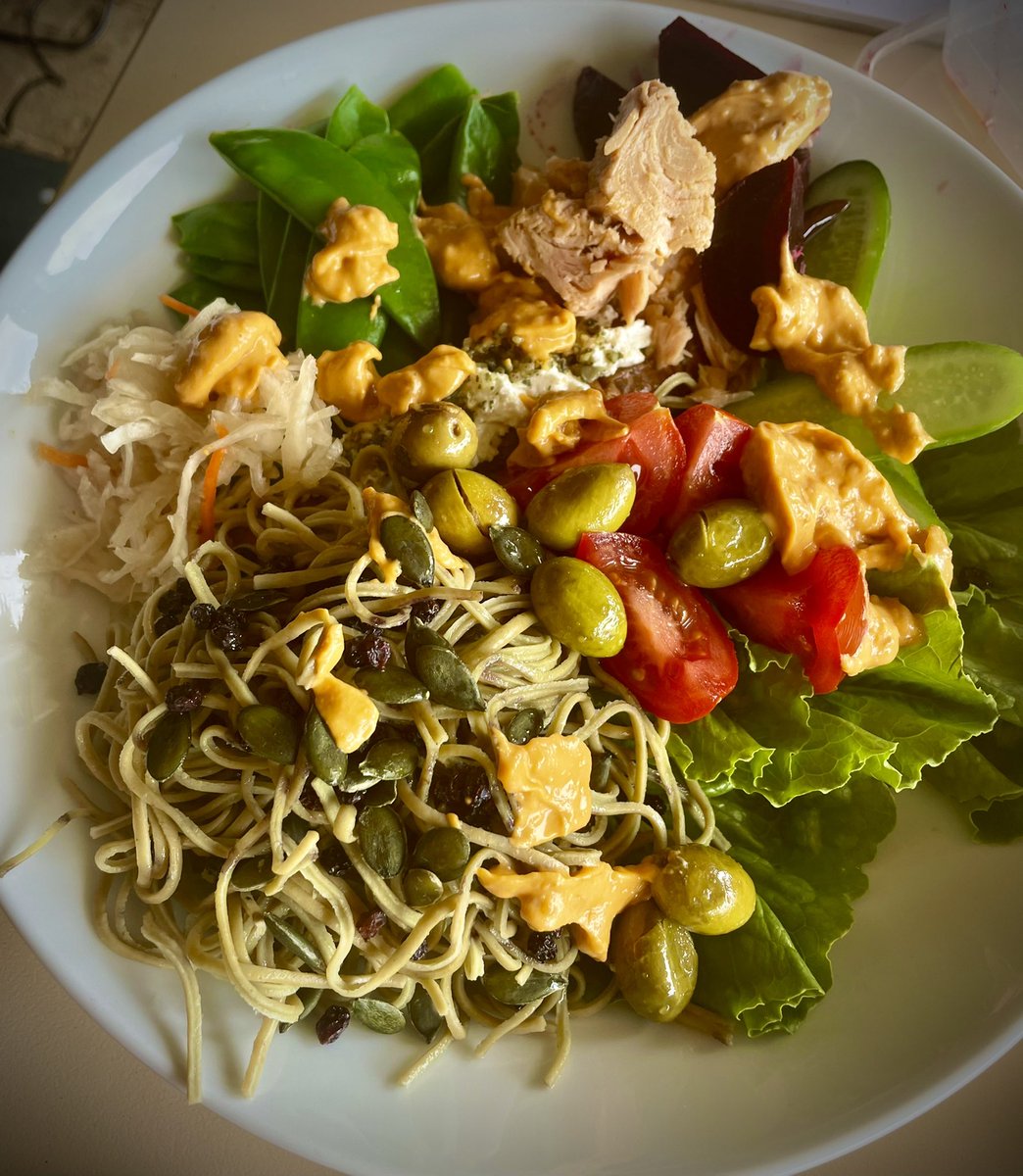 We didn’t forget lunch! Thanks to Cathy Armstrong from #princesspantry for a sumptuous Buddha Gratitude Bowl at ABC #recovery broadcast <a href="/UniNewEngland/">Uni of New England</a> with @KristyReading