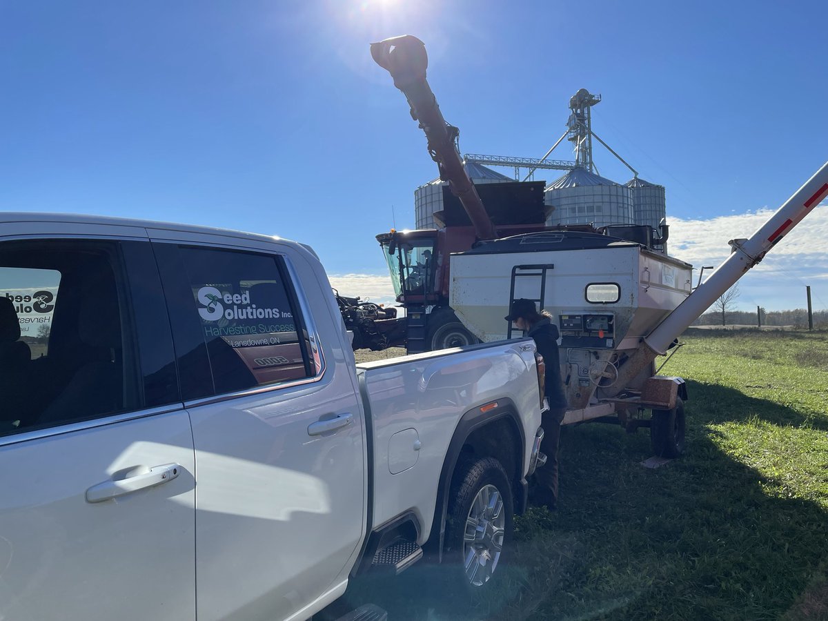 Happy we got the ⁦<a href="/HORIZON_SEEDS/">Horizon Seeds Canada</a>⁩ soybean plot off before the rain, big thanks to ⁦@mikaykelly⁩ and ⁦<a href="/carson_bay_farm/">Craig Carson</a>⁩. 🌱