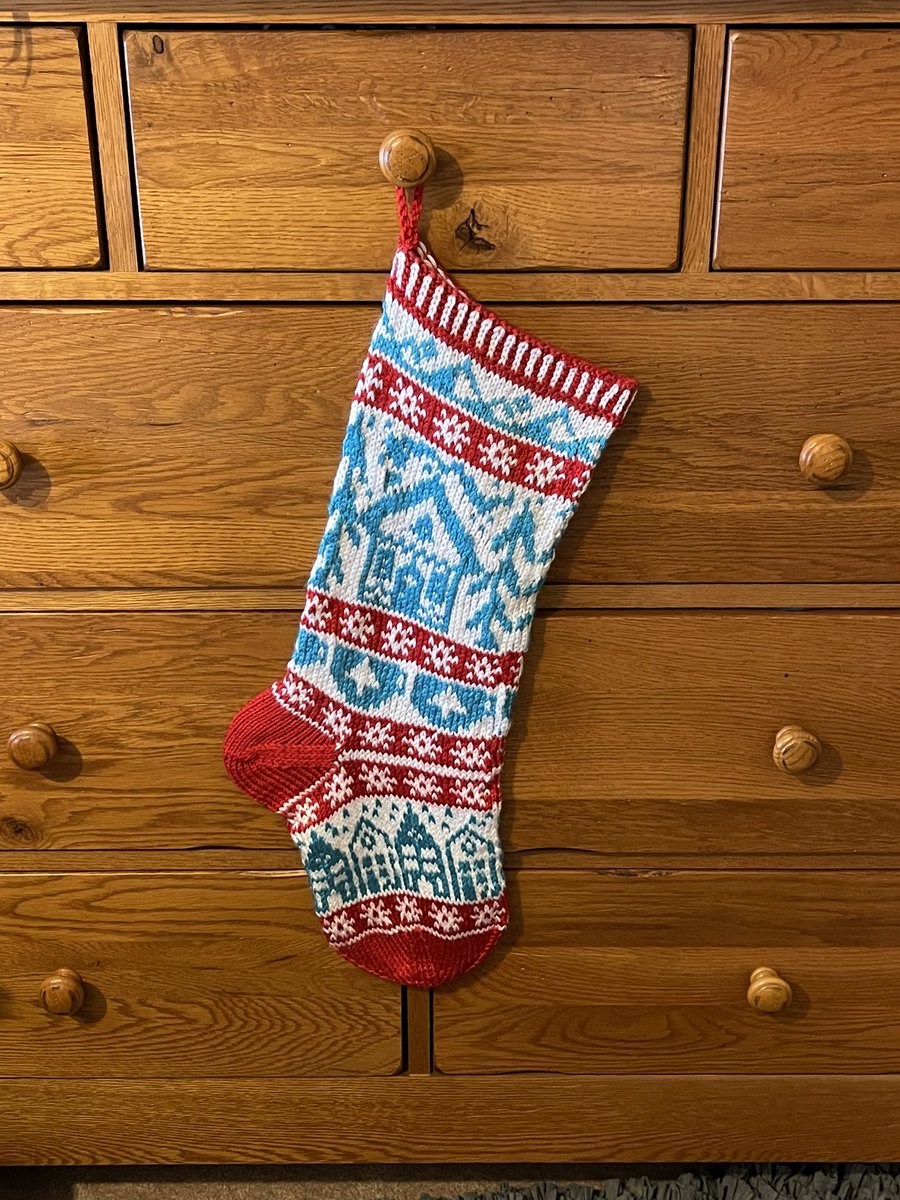 sowerofseed1's tweet photo. Knit stocking is done! Now 2 more to go! #ChristmasKnitting https://t.co/hCMYfTHMWk