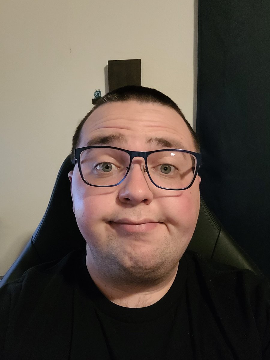 currndawg's tweet photo. Thanks for the great stream guys! Got some new viewers, new followers, persevered through some PC issues, it was a good time!

And, it's the first day of #NoShaveNovember, so here is your Day 1 update!

I did shave last night around midnight, so this is almost a full day growth! https://t.co/zhLz0Dx8Wa