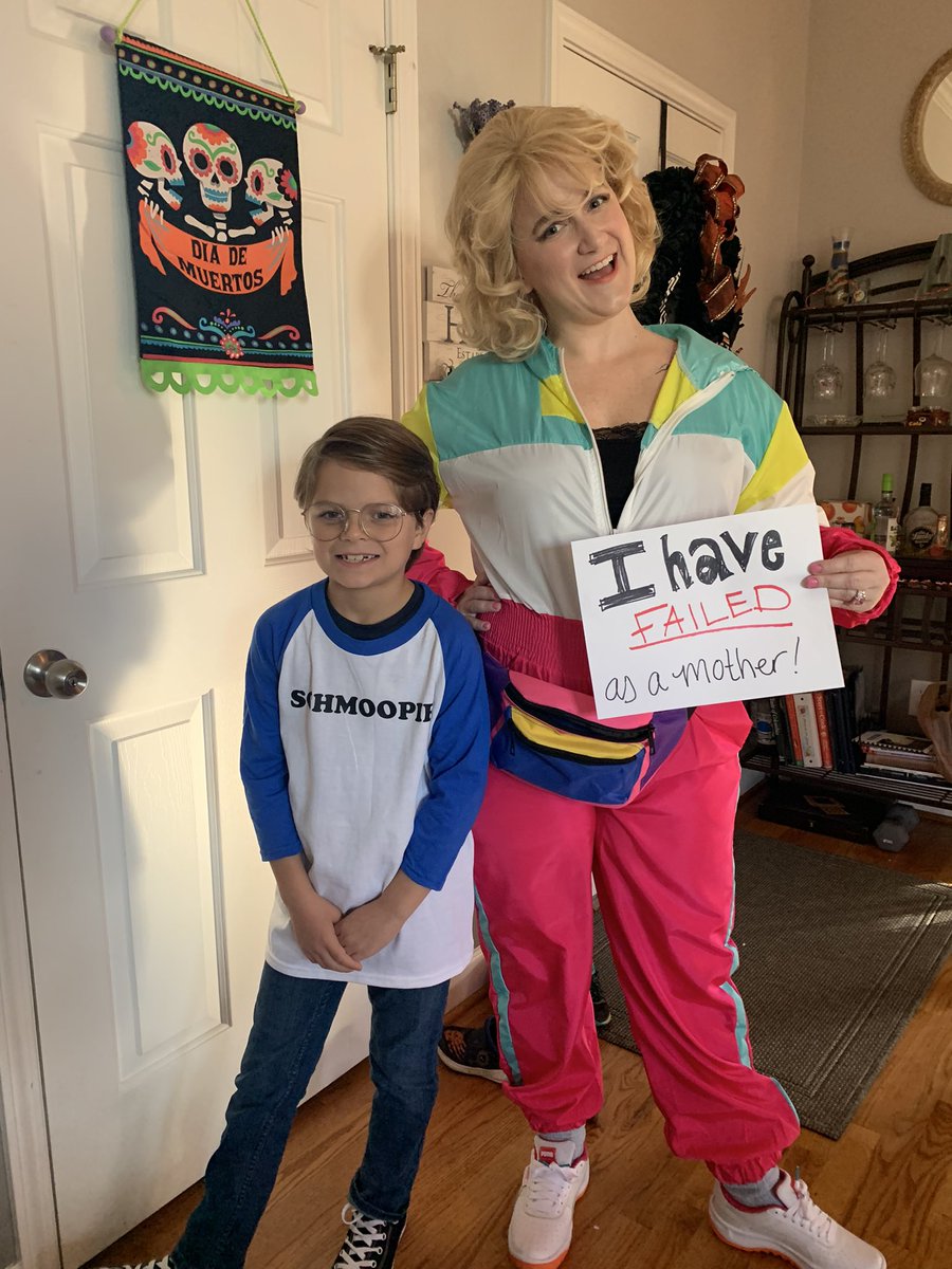 Finally get to pay tribute to the best tv mom of all time…and tv son. @wendimclendonco #mamawillfixit