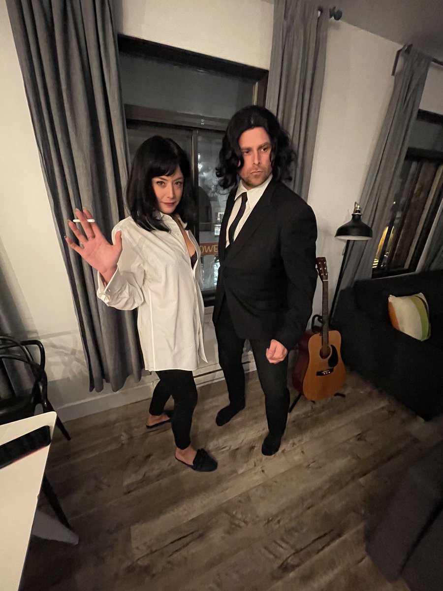Mia Wallace &amp; Vincent Vega. 🎃 #pulpfiction