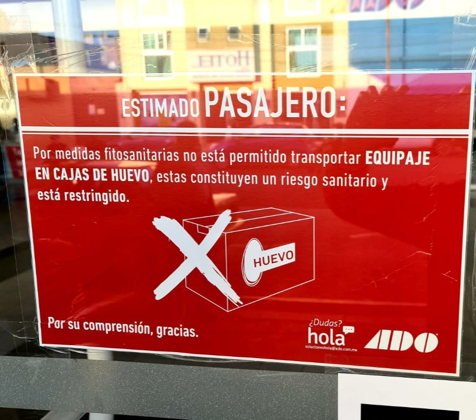 CentralQNoticia's tweet photo. 📦🚫 #ADO prohíbe viajar con "cajas de huevo", también aplica para las sucursales de #Oaxaca.

Las actuales medidas fitosanitarias en sus sucursales no permitirán transportar su equipaje en cajas de huevo, ya que representan un riesgo sanitario para la salud. https://t.co/VL3hYWVUd1