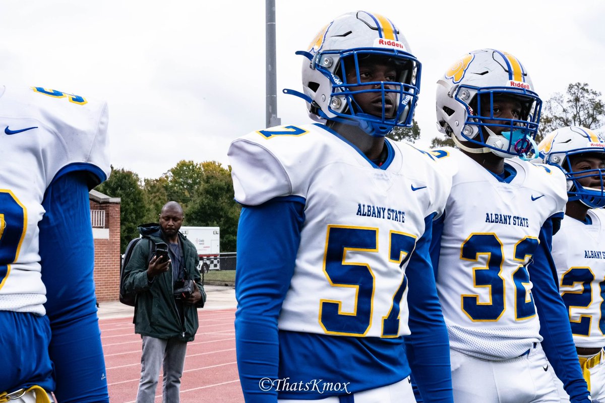 kennthebratt's tweet photo. For all the Albany people, My brother was a photographer at the game. Rest in peace fellow ram 💛💙
#ASUTwitter https://t.co/5yx4fHmDri