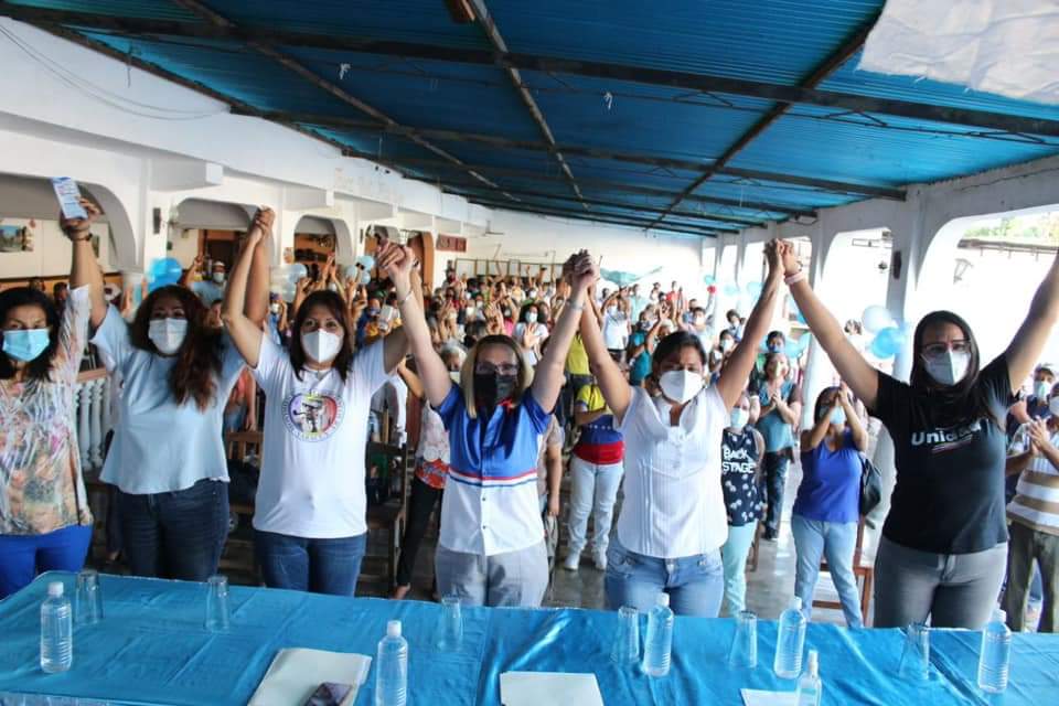 ConvergenciaVe's tweet photo. #01Nov | Extraordinaria asamblea de mujeres presidida por María Livia de Pilieri quienes luchan por el rescate y fortalecimiento de la familia, de los valores y en apoyo a liberar a nuestro #Yaracuy 

#BiagioGobernador 
#ConBiagioRenaceLaEsperanza https://t.co/7Li6QqdoHS