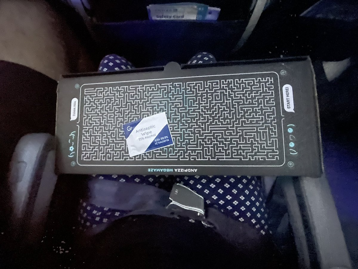 Hey <a href="/united/">United Airlines</a>, your airline seats are narrower than an <a href="/andpizza/">&pizza</a> box. That is all. #airtravel