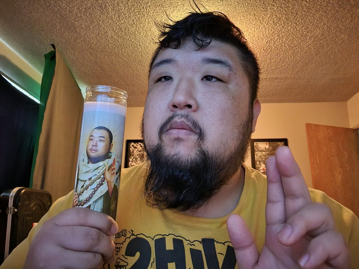 earlofsammich's tweet photo. SAINT NORIO GIVING BLESSINGS TO YOU ON ALL HALLOWS DAY~ https://t.co/YnWyL4oD8J