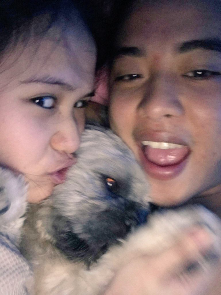 patrixkzapanta's tweet photo. just the 3 of us. 🤍🐶 https://t.co/W23ygBh5xb