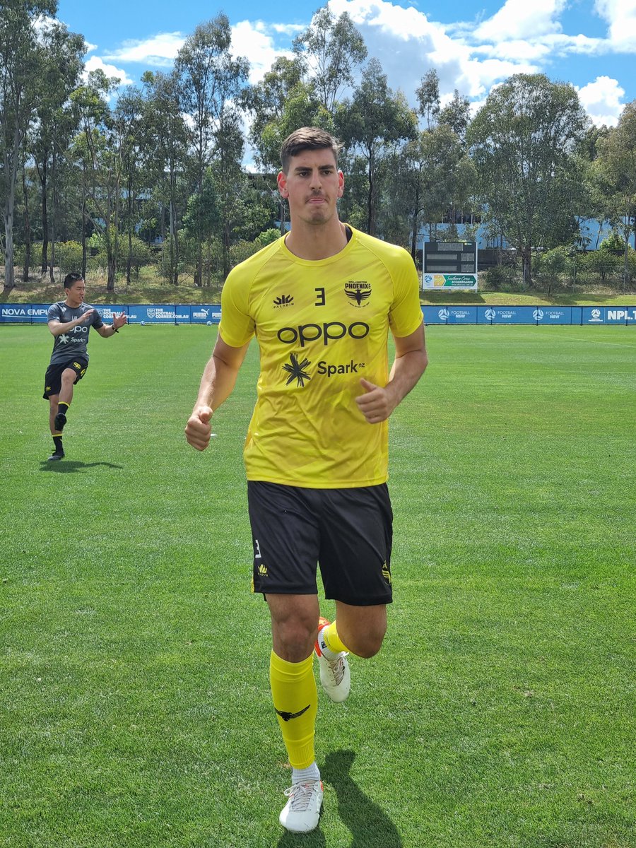 WgtnPhoenixFC's tweet photo. Gearing up for our first Men's pre-season game today in Aussie 🤩👍

⏰ 1.00 pm NZT Kick off
🆚 @CCMariners 
📲 FT score to come https://t.co/3BniouUCzK