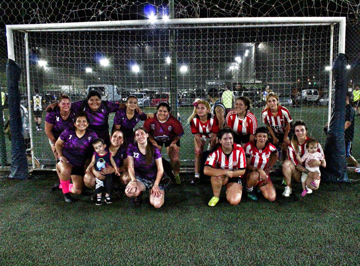 FilialBilardo's tweet photo. Fútbol de jueves por la noche https://t.co/ExMMvq0Eh3