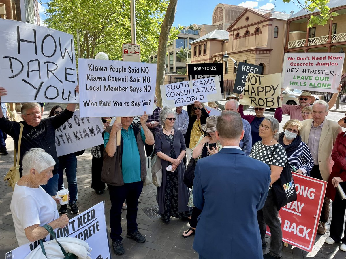 DavidShoebridge's tweet photo. What’s the point of public consultation if the community is ignored? I met with Kiama community campaigners outside Parliament protesting against the rezoning of rural land at South Kiama despite overwhelming opposition. Precious rural land must be protected from overdevelopment! https://t.co/Asatz7WlNf
