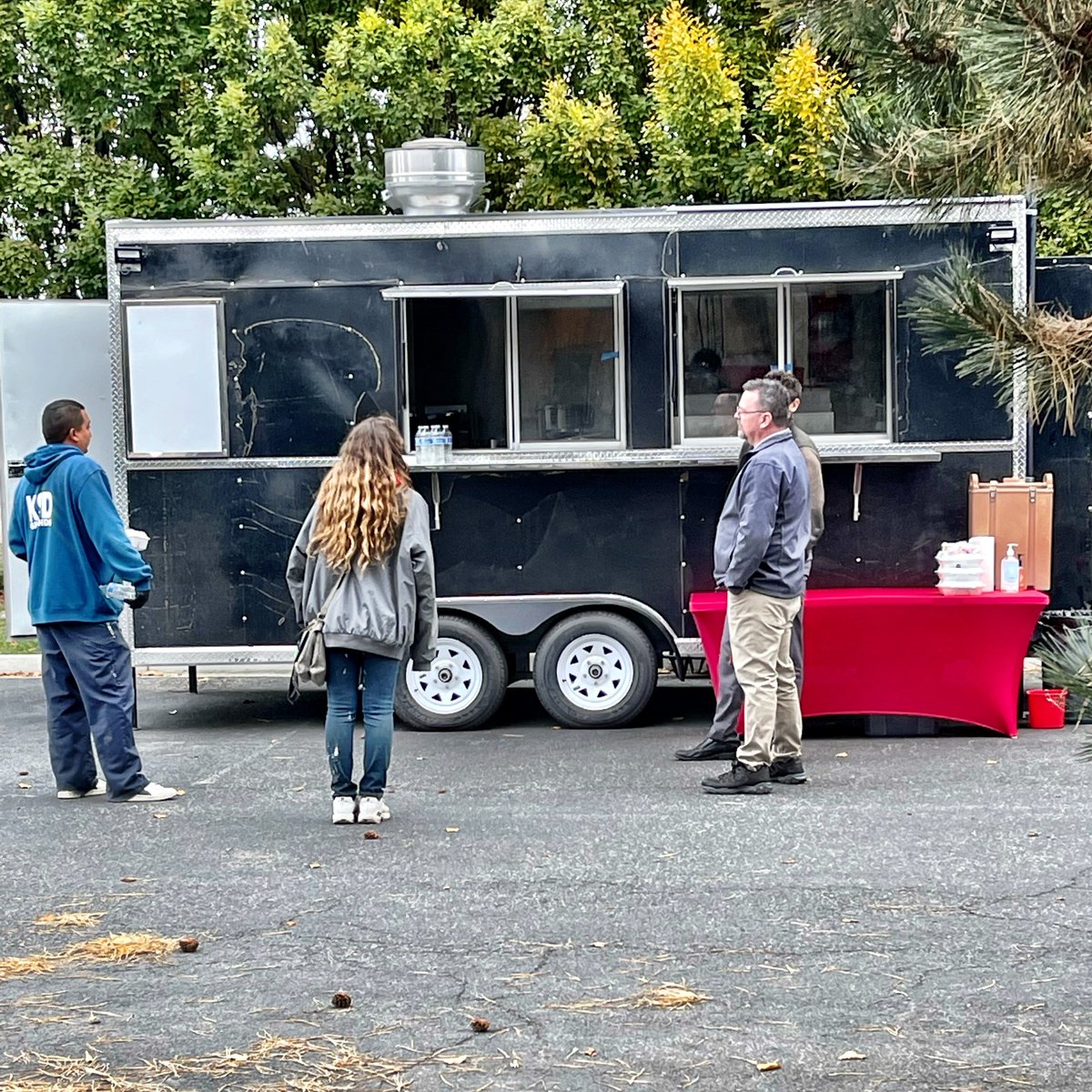 Today our Corporate Office, Contact Center, and Kennewick, WA branch all got together to celebrate fall at our Fall Fiesta! 🍂 We enjoyed food from Corralejo Catering and fresh churros from Viera's Bakery! Happy Fall everyone! #senskeservices
