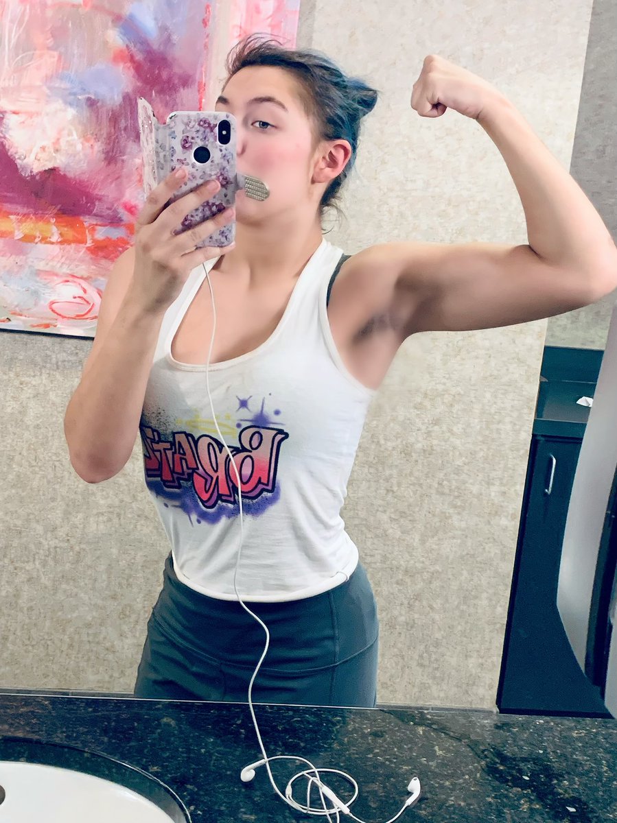 thecpierce's tweet photo. 💪🏻💕
#littlefirecracker 🖤🧨 https://t.co/3laPI2EM4l