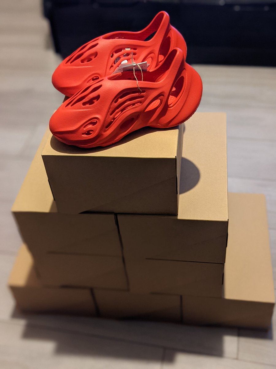 AJ_snkr's tweet image. Plus 4 more pairs at another address.
As always thanks to @DemonRaffles @DemonSupply @TheDemonCompany
