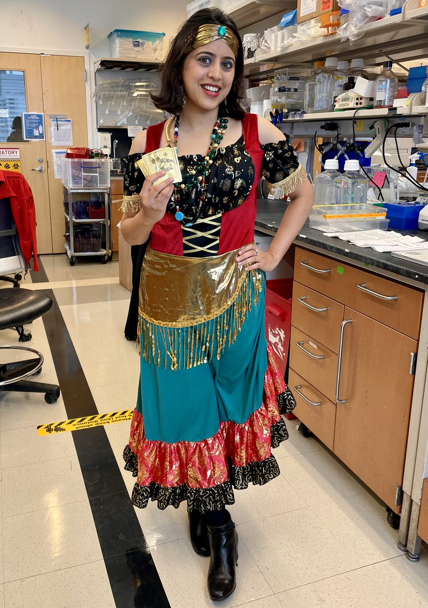 Halloween celebration! #Rosenlab  #fortuneteller #halloween2021