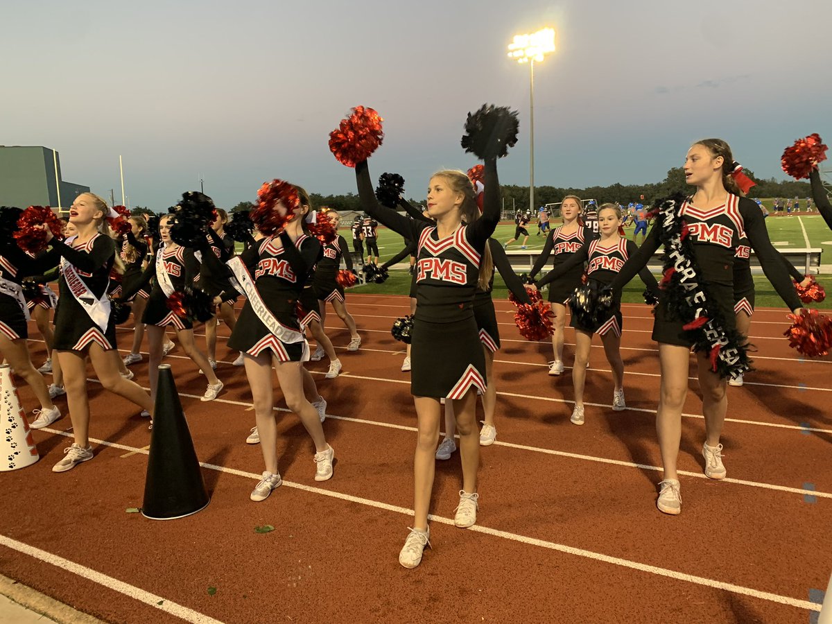 missaday's tweet photo. Last #mycpms home game. Let’s go, Leopards! 🐆 📣 🏈 https://t.co/L6hlgpwvGD