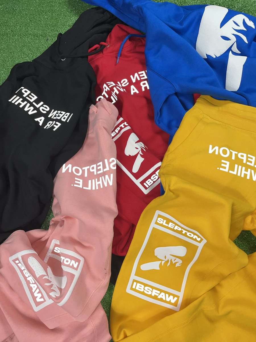 Drop your sizes noww !! 🔥