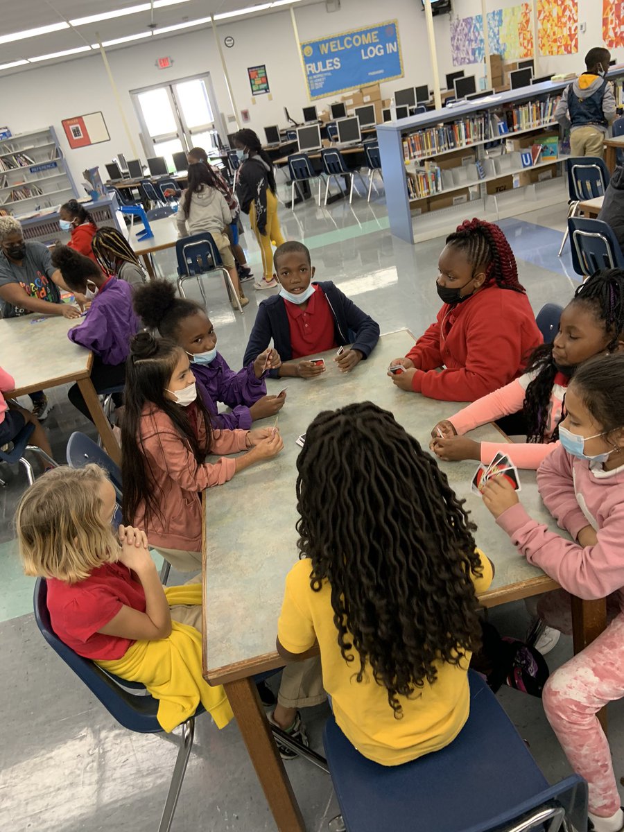 PotterEagles's tweet photo. House of Loyalty is on a roll, they won house of the month twice in a row! They sure know how to come to school every day, in uniform, and show some PRIDE! We are proud of you! #4Houses1Community #PotterPride @TransformHCPS https://t.co/cBAKLOjzxe