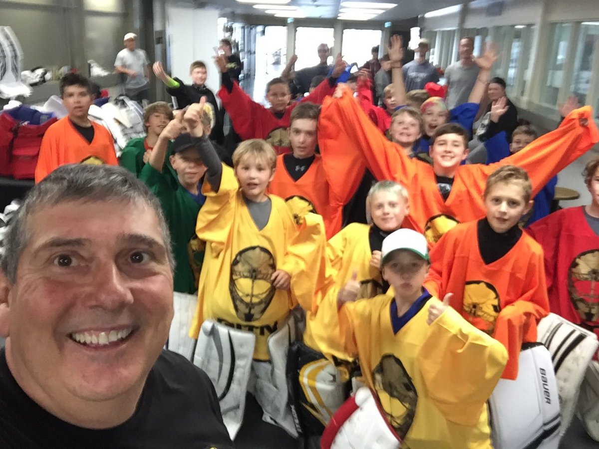 Gold In The Net tweet media