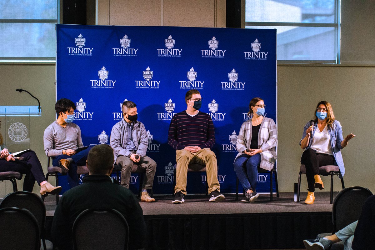 TEDS's tweet photo. We loved having prospective students on campus for Explore Day! Today was filled with great opportunities to #ExploreTEDS including a campus tour, lunch with faculty, singing in Professor Manetsch's church history class, and a student panel.
Visit TEDS: https://t.co/64HwbWfFBU https://t.co/RxIcfqItFB