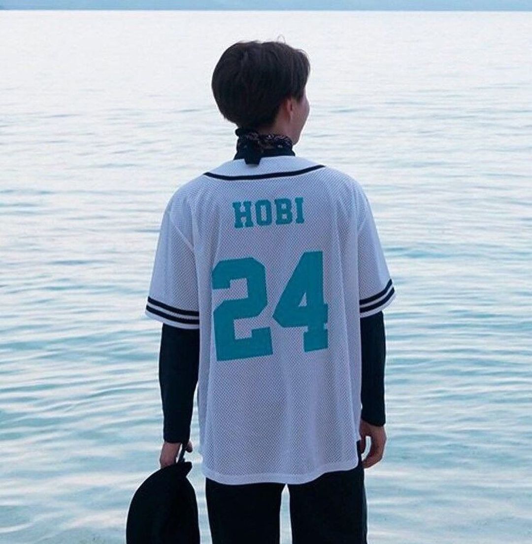 marvegaok's tweet photo. #ARMYSelcaDay #ARSD #BTS @BTS_twt https://t.co/P4KH9FH6YQ