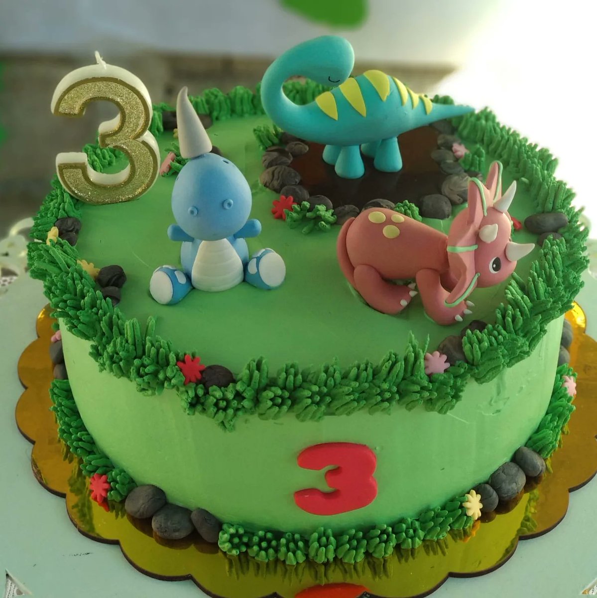 dulcecatali's tweet photo. La princesa de la casa cumplió sus 3 añitos y festejamos con los "AAAARRGG"
#explosiondesabor 
#frutilla 
#coco 
#dulcedeleche 
#nueces https://t.co/KHbm10Vf9g