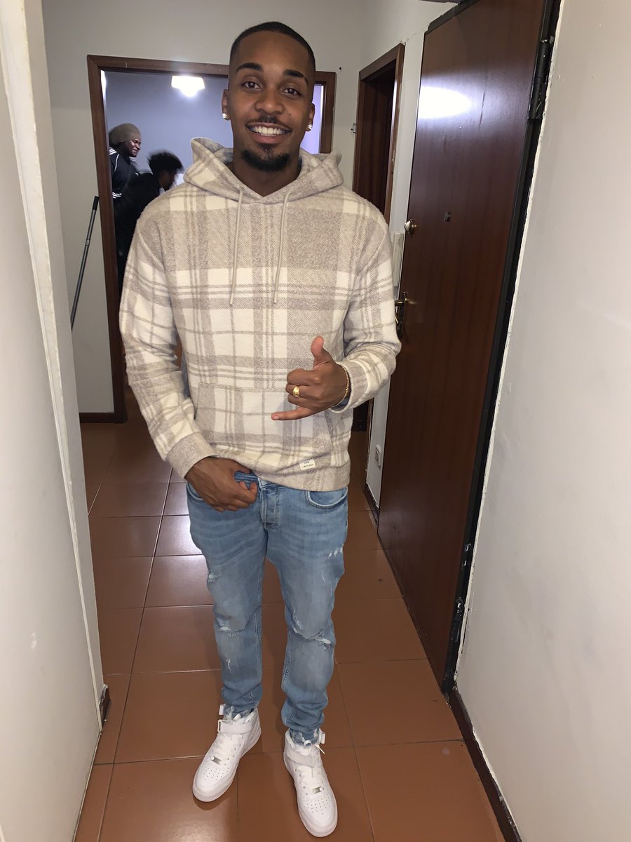 +1️⃣🥳🎊